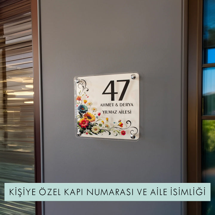 Kişiye Özel Çiçek Motifli Kapı Numarası ve Aile İsmi Tabelası