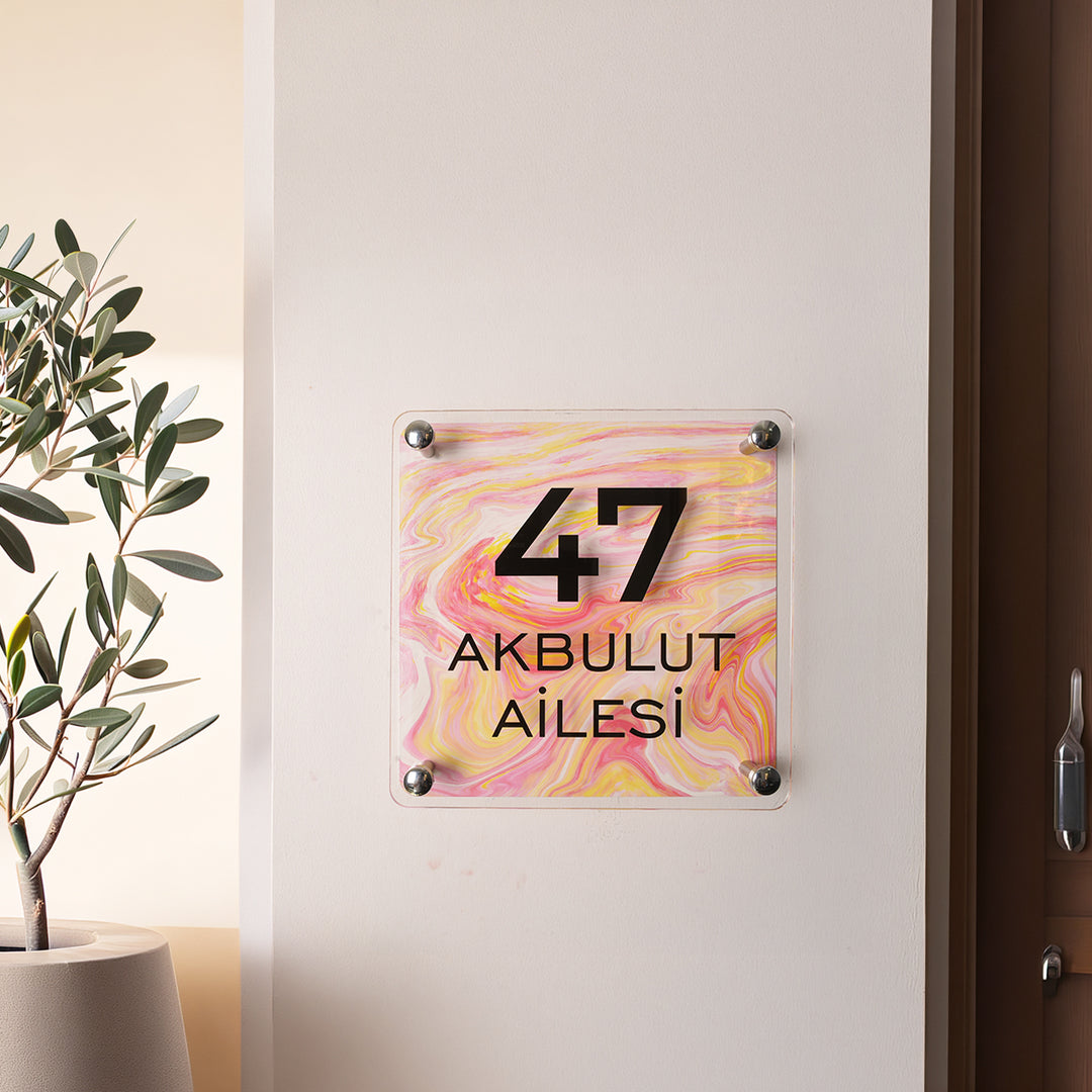 Pembe Ebru Desenli Kapı İsimliği
