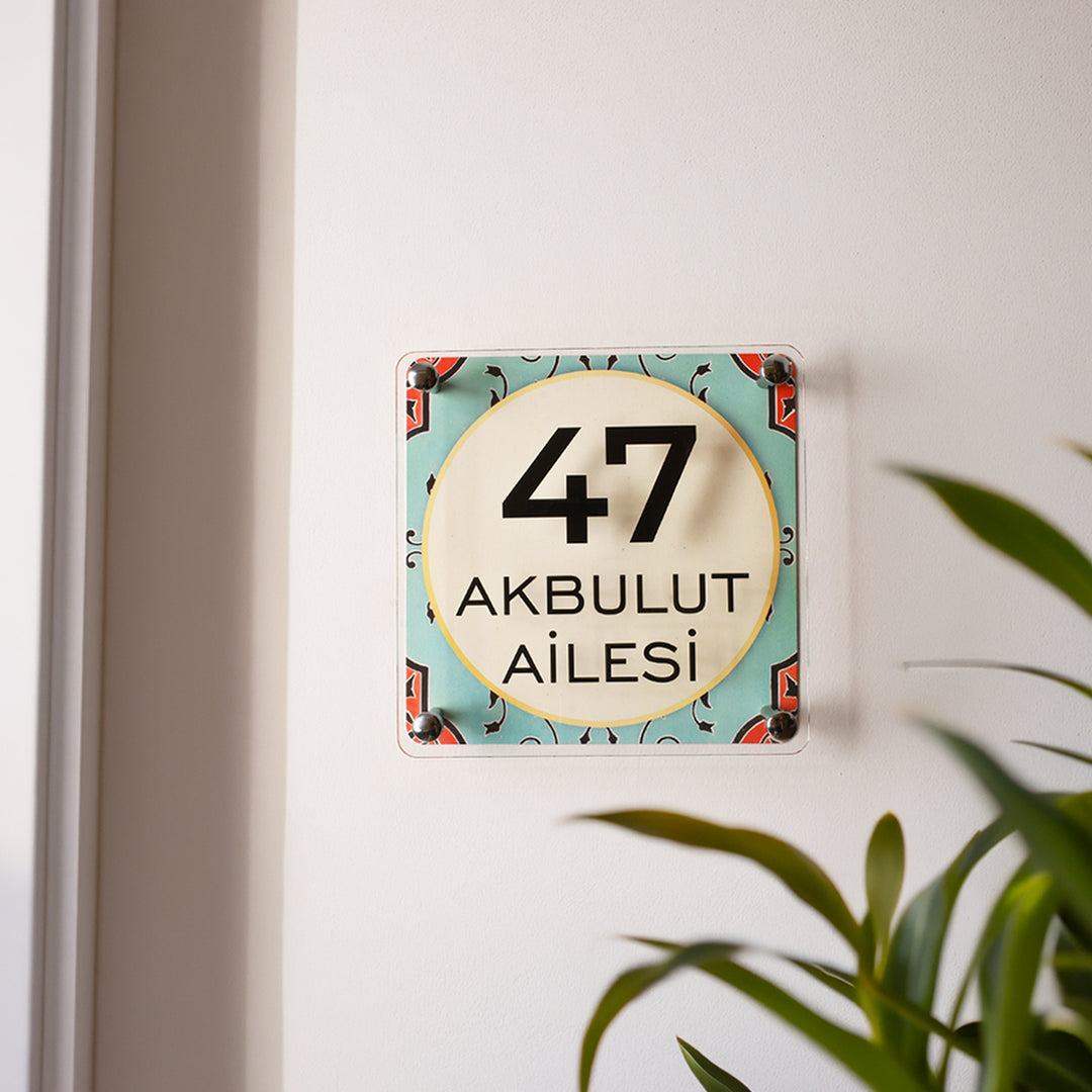 Turkuaz Çini Desenli Kapı İsimliği