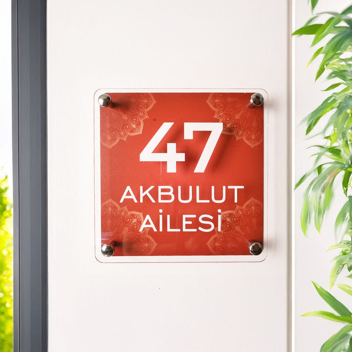 Laura Geleneksel Desenli Kapı İsimliği