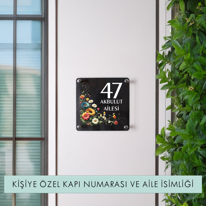 Kişiye Özel Çiçek Motifli Kapı Numarası ve Aile İsmi Tabelası