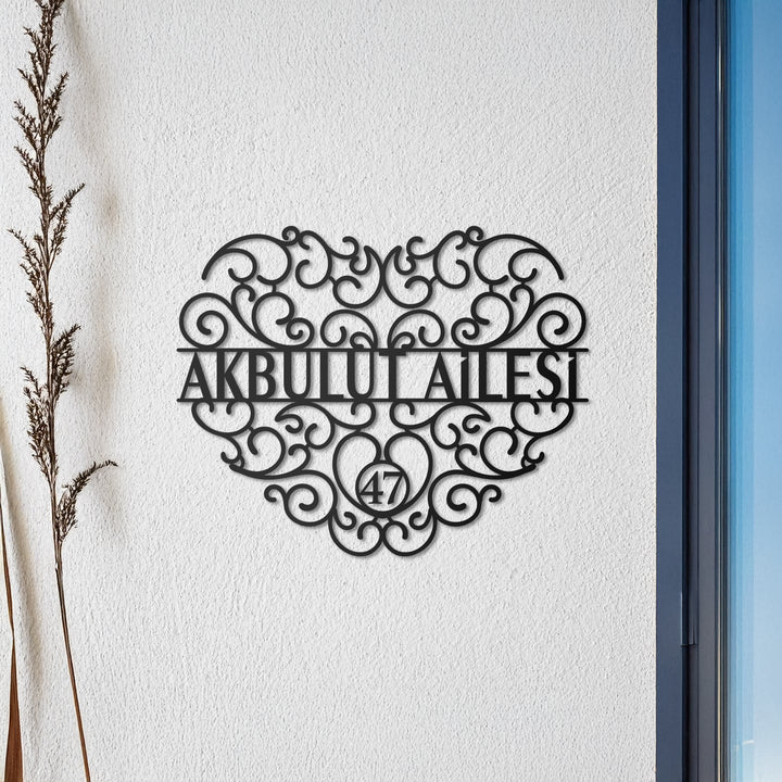 Kişiye Özel Vintage Lines Metal Aile İsimliği