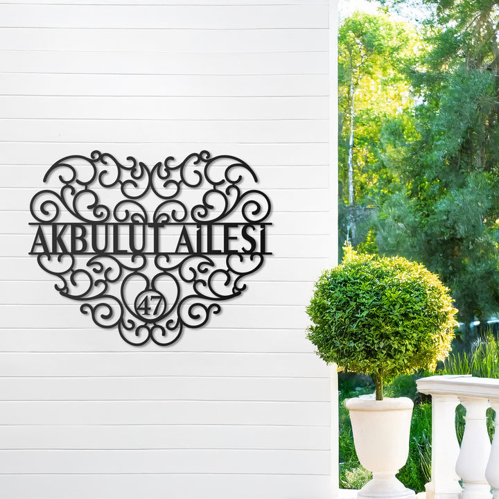 Kişiye Özel Vintage Lines Metal Aile İsimliği