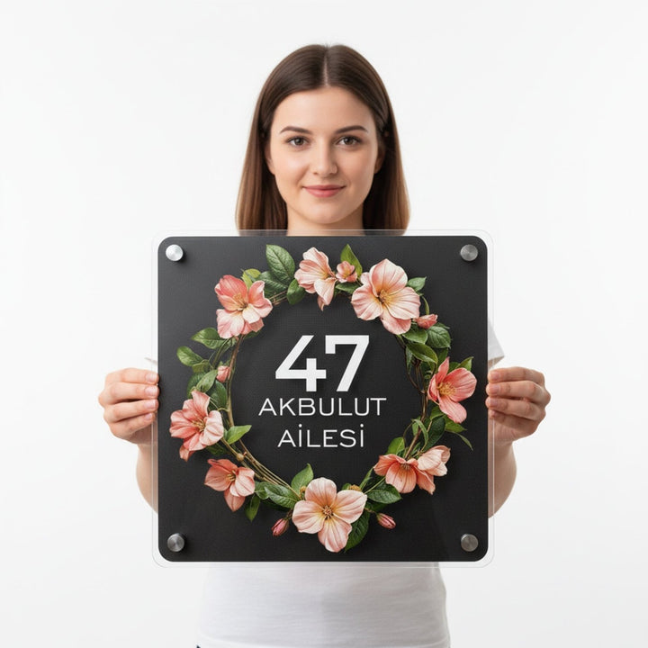 Kişiye Özel Çiçek Gül Desenli Aile İsimliği - morimora.com