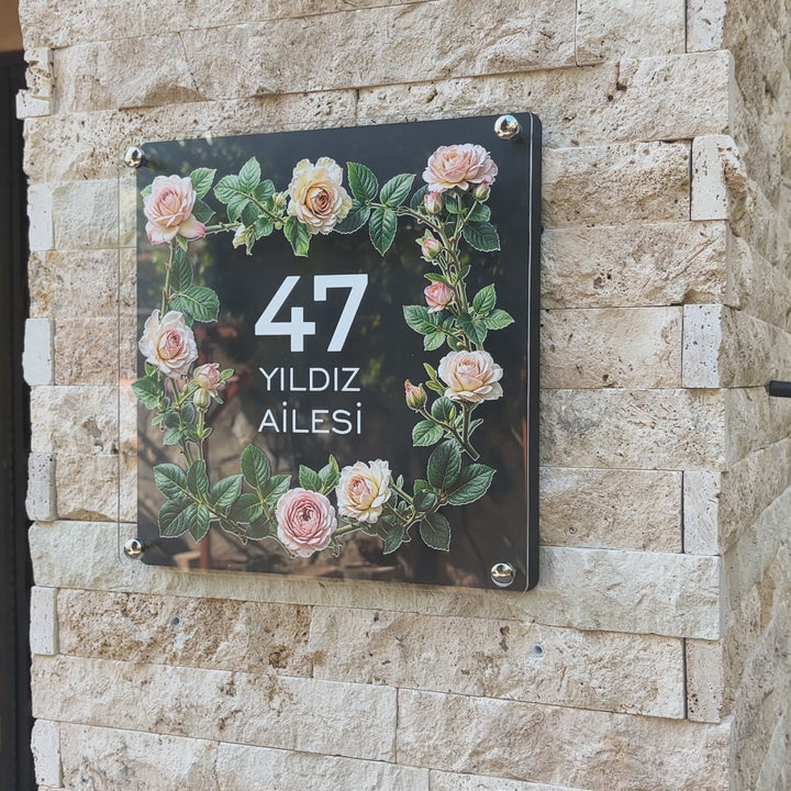 Kişiye Özel Gül Desenli Kapı Numarası ve Aile İsimliği