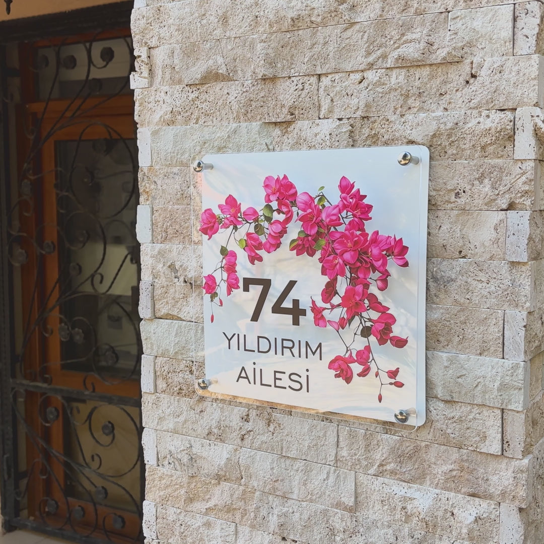 Kişiye Özel Begonvil Çiçekli Kapı İsimliği